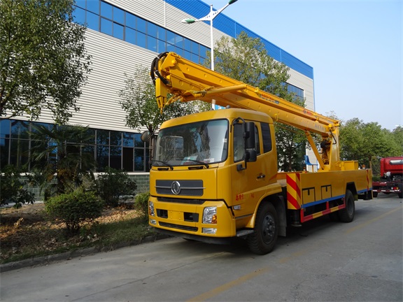 東風天錦20-22米高空作業(yè)車 東風天錦20-22米高空作業(yè)車圖片